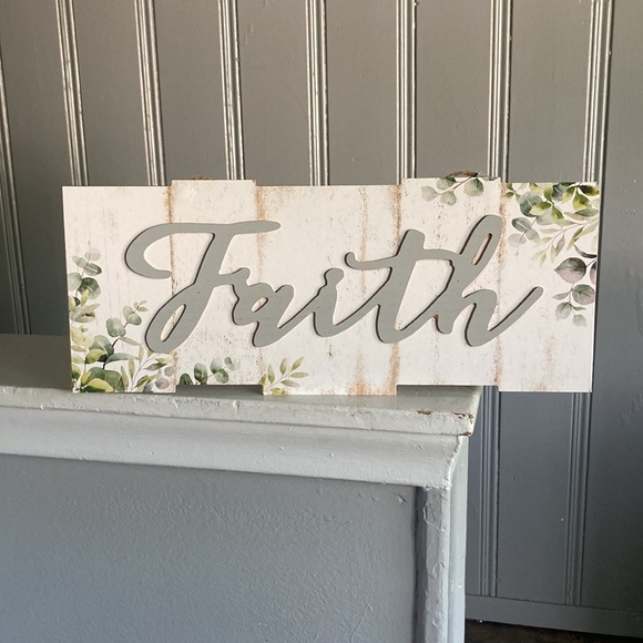 NWT- FAITH Floral Wooden Rustic Farmhouse Chic Hanging Fence Decoration Sign - Picture 12 of 17